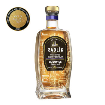 Radlík Pflaume Eichenfass 43% 0,5 l