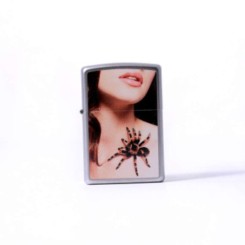 Zippo chrom gebürstet color "Spider and Sexy Woman" 2003901