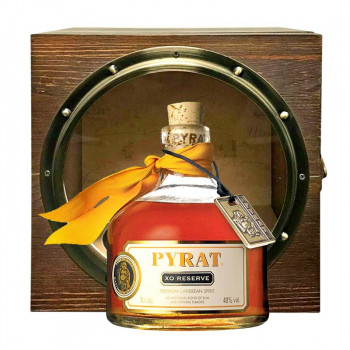 Pyrat XO Reserve Navy Box 0,7l 40% Geschenkbox - 2